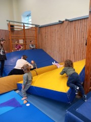 Familienturnen mit Eltern